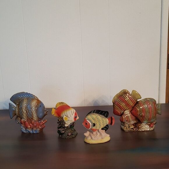 Lot of 4 Colorful Tropical Fish Figurines - Picture 1 of 13